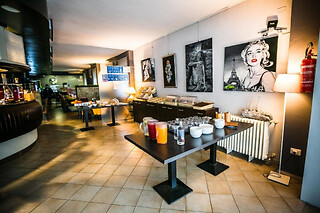 Soggiorno di una notte con colazione e cena all'Albergo Italia in provincia di Rovigo