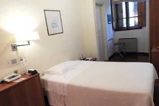 Soggiorno di due notti con colazioni presso Decò Hotel in provincia di Perugia