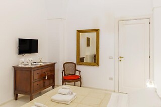 Soggiorno enogastronomico di una notte con degustazione presso Tenuta Yala in provincia di Lecce