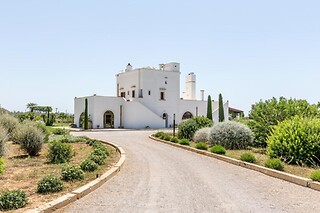 Soggiorno enogastronomico di una notte con degustazione presso Tenuta Yala in provincia di Lecce