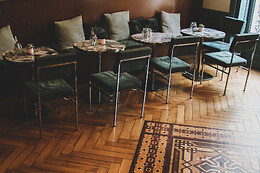 Chez June