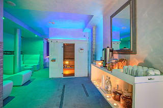 Soggiorno benessere di una notte per due al Ferretti Beach Hotel a Rimini