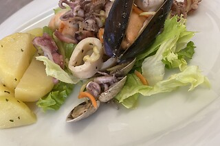 Soggiorno di due notti con colazione presso Hotel The Sea sul lungomare di Rimini