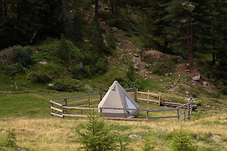 Soggiorno di una notte in Tenda Tipì presso Tipì Glamping Rifugio Antonioli in provincia di Sondrio