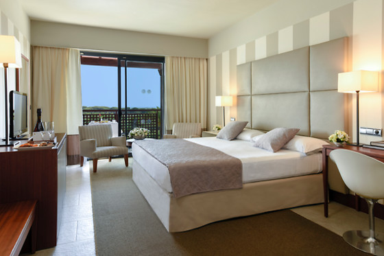 HOTEL PRECISE RESORT EL ROMPIDO - photo 1