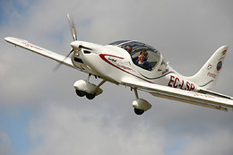 MYDAIR ESCUELA DE VUELO