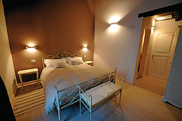 Agriturismo Acero Rosso