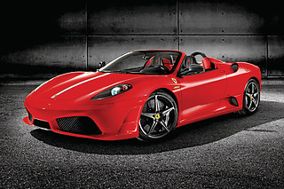 Emozioni in pista alla guida di Ferrari, Porsche o Maserati presso Turco Global Service