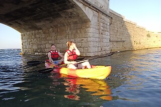 Noleggio di due ore di un kayak biposto o di due Stand-up Paddle presso APULIA MULTIADVENTURE a Brindisi