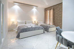 Vitti’s Home