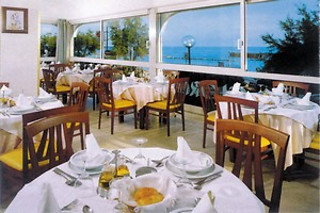 Soggiorno gastronomico per 2 presso Hotel Gloria a Gabicce Mare (PU), nelle Marche