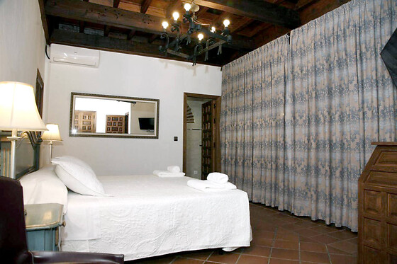 HABITACIONES LAS TERMAS - photo 12