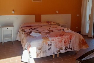 Soggiorno di una notte tra i vigneti con degustazione all'Azienda Agricola la Sarticola in provincia di La Spezia
