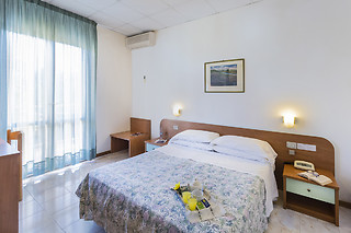 Soggiorno con colazione all'Hotel La Darsena in provincia di Perugia