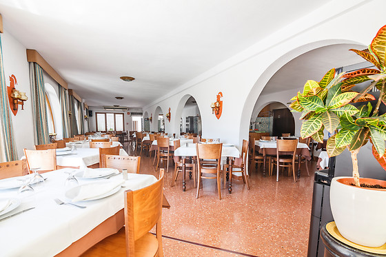 HOTEL BLASÓN JUNIOR - photo 4