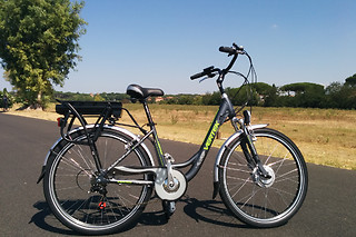 Noleggio E-BIKE per due al Centro Servizi Appia Antica a Roma