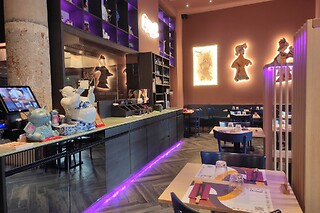 Pranzo o cena cinese presso Clamour Noodles a Milano