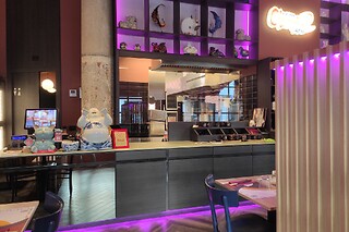 Pranzo o cena cinese presso Clamour Noodles a Milano