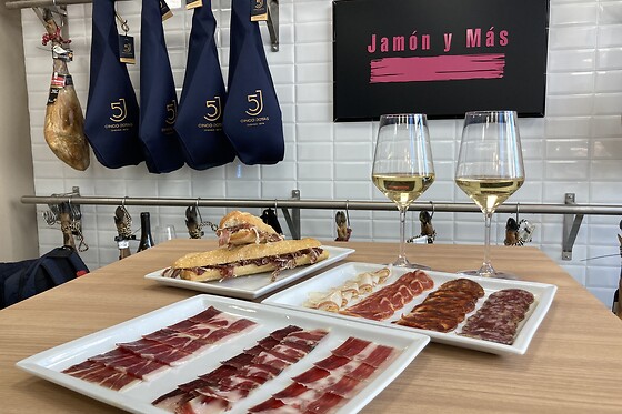 Jamon Y Mas - photo 2