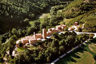 Soggiorno di due notti con colazioni presso Country Relais Castello della Pieve in provincia di Pesaro e Urbino