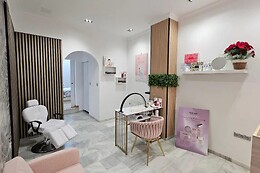 SARAI TORREBLANCA BEAUTY STUDIO