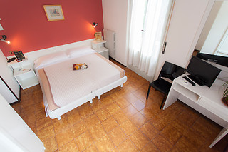 Soggiorno di due notti con colazioni all'Hotel Ristorante San Carlo in provincia di Parma