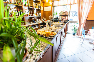 Soggiorno di due notti con colazioni all'Hotel Ristorante San Carlo in provincia di Parma