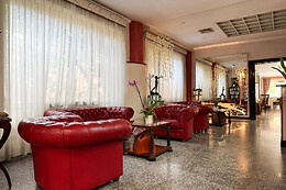 Astor Hotel