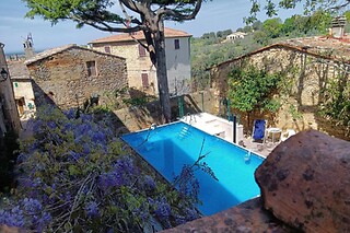 Soggiorno enogastronomico di una notte presso Locanda Etrusca in provincia di Livorno