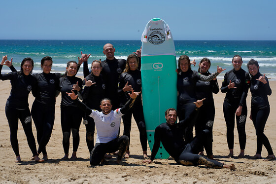 WEST LOCALS SURF SCHOOL - photo 5