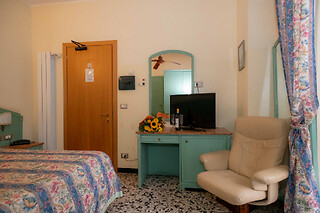 Soggiorno di una notte con colazione all'Hotel Magnolia in provincia di Savona