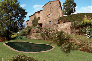 Soggiorno di due notti con colazioni presso Country Relais Castello della Pieve in provincia di Pesaro e Urbino