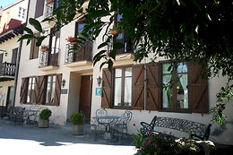 CASA ES NERES