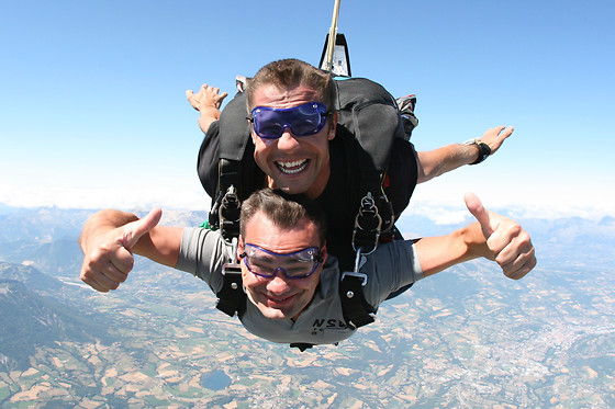 109 parachutisme - photo 2