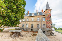 Domaines et Château de Valinches
