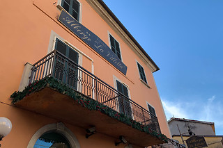 Soggiorno di una notte con colazione per due presso La Villetta a Sarzana in provincia di La Spezia