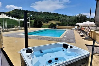 Soggiorno benessere di una notte con cena presso AGRITURISMO LA TERRAZZA in provincia di Perugia