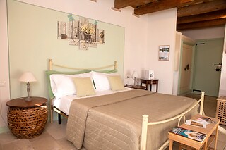 Soggiorno gastronomico di due notti con una cena presso Le Maraclà Country House in provincia di Ancona