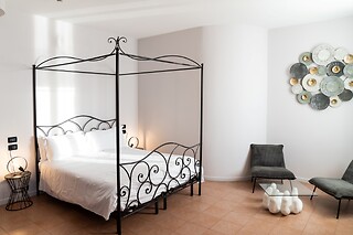 Soggiorno di due notti con colazioni presso Sensole Locanda Contemporanea in provincia di Brescia