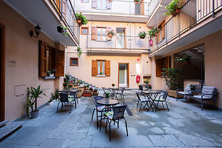 Soggiorno in famiglia di una notte con colazione presso La Casa del Sarto - Rooms & Apartments a Lecco