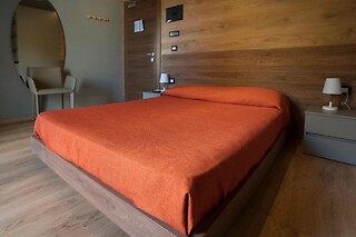 Soggiorno benessere di una notte con cena presso Albergo Plaza in provincia di Parma
