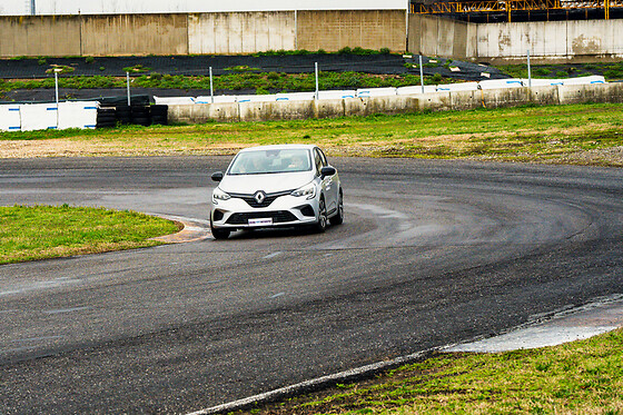 DRIVING MOTOR SPORT - photo 2