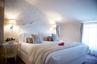 Soggiorno di una notte in Junior Suite con accesso alla spa presso San Gemini Palace in provincia di Terni