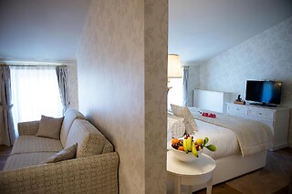 Soggiorno di una notte in Junior Suite con accesso alla spa presso San Gemini Palace in provincia di Terni