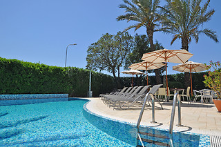 Soggiorno di una notte con colazione presso AraInn Resort in provincia di Lecce