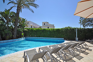 Soggiorno di una notte con colazione presso AraInn Resort in provincia di Lecce